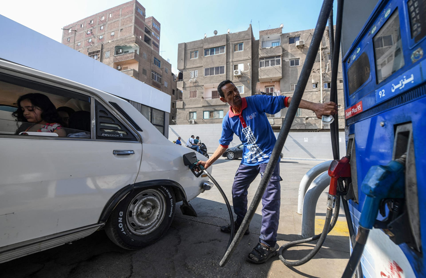 مصير أسعار البنزين والسولار في مصر - تفاصيل